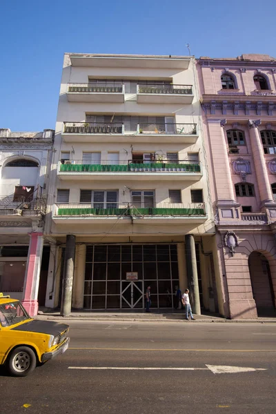 Antigos Edifícios Coloridos Rua Centro Histórico Havana Cuba — Fotografia de Stock