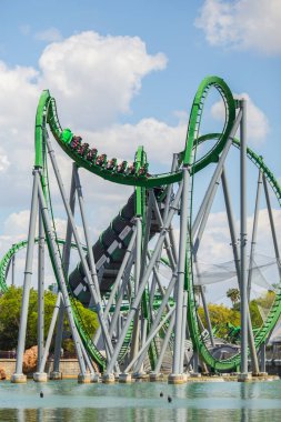 Roller coaster Hulk evrensel adalarda macera Tema parkı Universal Orlando Resort Orlando, Florida, ABD