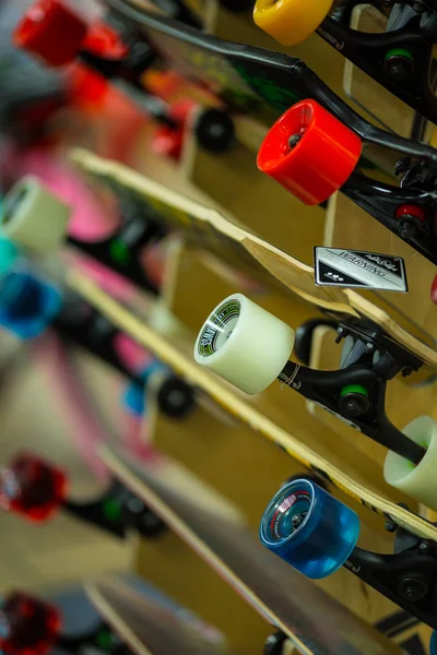 Uzavření Skateboardy Rona Jona Surf Shop Kakaové Pláži Florida Usa — Stock fotografie