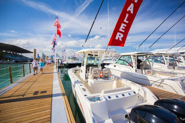 Usa Florida Miami Febrero 2017 Miami International Boat Show Centro — Foto de Stock