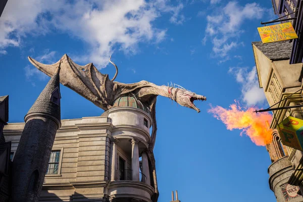 Orlando Marzo 2017 Dragon Harry Potter Universal Studios — Foto de Stock