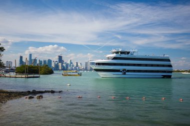 ABD, Florida, Miami - 17 Şubat 2017: Miami Uluslararası Boat Show, Downtown Miami, Key Biscayne
