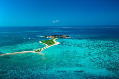 İç savaş Fort Jefferson ve Kuru Tortugas Milli Parkı, Florida, ABD Meksika Körfezi havadan görünümü