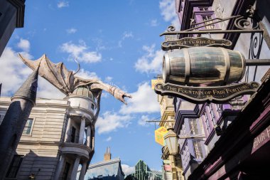 Orlando, Amerika Birleşik Devletleri - 11 Şubat 2017: Harry Potter Universal Studios Dragon'da