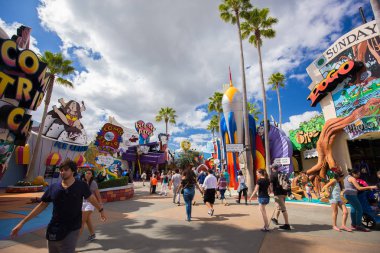 Orlando, Florida, ABD - 11 Mart 2017: Macera Adaları'nda Toon Lagoon yerleri, Universal stüdyo
