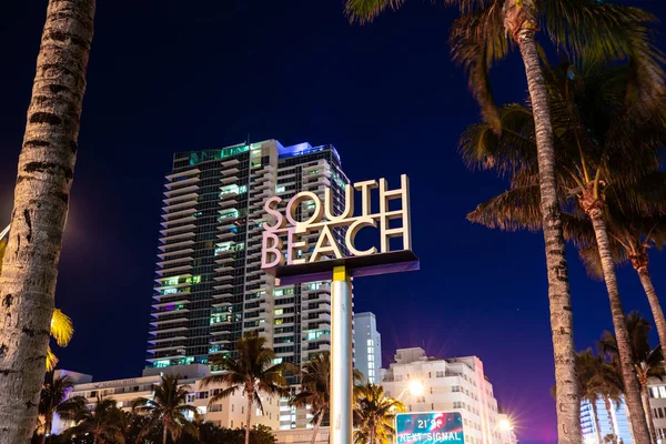 Vista Noturna Street Ocean Drive Art Deco Building Praia Miami — Fotografia de Stock