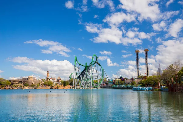 Rollercoaster Hulk Lake Universal Islands Adventure Themapark Universal Orlando Resort — Stockfoto