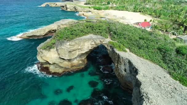 Vista Aérea Hermosa Cueva Del Indio Hatillo Puerto Rico — Vídeo de stock
