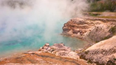 Yellowstone Milli Parkı, Wyoming, ABD güzel Şofben