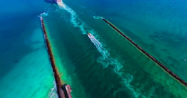 Luchtfoto Van Het Cruiseschip Ncl Getaway Toegang Tot Atlantische Oceaan — Stockvideo