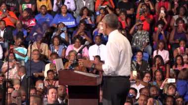 Florida, ABD - 20 Ekim 2016: Abd Başkanı Barack Obama Florida Memorial Üniversitesi öğrencileriyle bir araya geldi, Başkan adayı Hillary Clinton adına konuşma