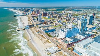 Atlantic City Boardwalk Ve Çelik İskelehavadan Görünümü. New Jersey'de. Abd.