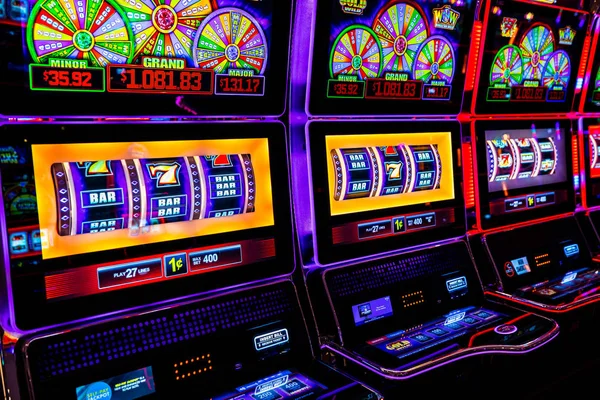 Abd. Nevada. Las Vegas'ta. Haziran 2019: Renkli Slot Makinesi