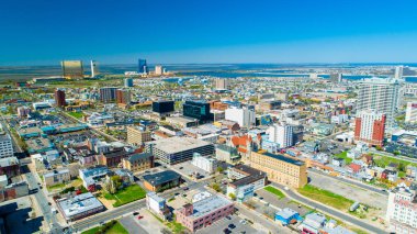 Atlantic City Boardwalk Ve Çelik İskelehavadan Görünümü. New Jersey'de. Abd.