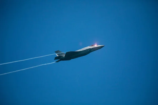 Estados Unidos Florida Miami Beach Mayo 2019 Lightning Vuelo Demonstración —  Fotos de Stock