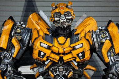 Transformer model Bumble bee.  clipart