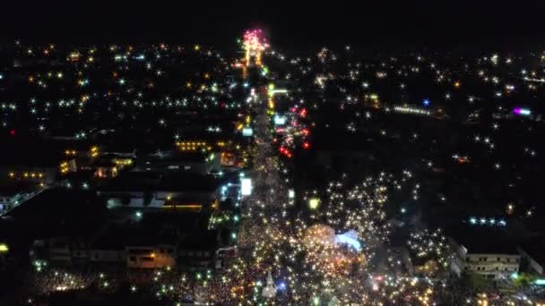 Grands Feux Artifice Explosent Vue Aérienne Nuit Dans Ciel Yogyakarta — Video