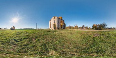 tam sorunsuz küresel panorama 360 derece görüş açısı yakınındaki taş harap terk edilmiş mezar equirectangular projeksiyon, hazır Vr Ar sanal gerçeklik içeriği yakınındaki