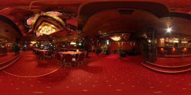 Minsk, Beyaz Rusya - 26 Eylül 2011: Tam 360 derece panorama interier lüks Kırmızı Casino Amiral küresel projeksiyon equirectangular