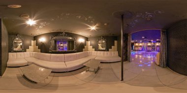 Minsk, Beyaz Rusya - 23 Şubat 2012: Tam 360 derece equirectangular küresel panorama şık VIP elit gece striptiz kulübündeki yetişkin için