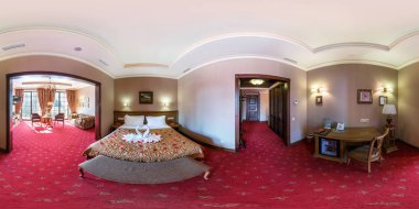 Brest, Belarus - 11 Kasım 2015: Eşit aralıklı dikdörtgen küresel projeksiyon kırmızı halı interier lüks çatı yatak Hermitage Hotel, tam 360 derece panorama. Düğün Oda