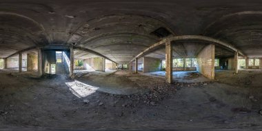 Tam küresel seamless panorama 360 derece açı görünümü beton yapılar bitmemiş binayı terk etti. eşit aralıklı dikdörtgen eşit uzaklıkta projeksiyon, Vr Ar içerik 360 panorama