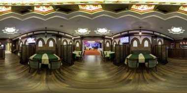 Minsk, Beyaz Rusya - Temmuz 25, 2014:360 panorama elit şık kafe modern Casino iç. Tam 360 180 derecelik açı ile seamless panorama küresel projeksiyon equirectangular görüntüleyin..