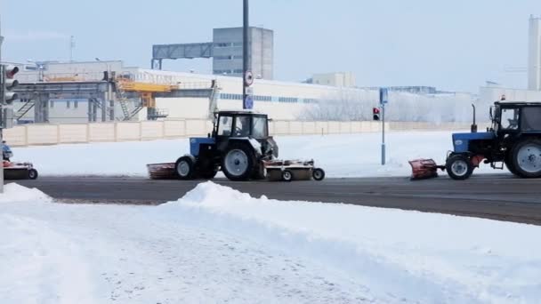 Column Snowplows Tractor Clean Snowy Road — Stock Video
