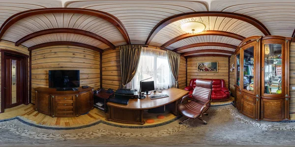 Mogilev, Beyaz Rusya - Aralık 14, 2017:360 panorama görünümünde ahşap tatil evde küçük bir şekilde döşenmiş çalışma açısı. Tam 360 derece sorunsuz equirectangular küresel panorama. VR ar içeriği