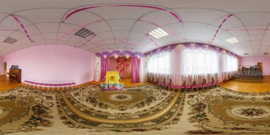 Grodno, Belarus-Nisan, 2016: tam seamless panorama 360 iç Meclisi anaokulunda equirectangular küresel panorama vintage piyano ile içinde derece görüş açısı. VR içeriği