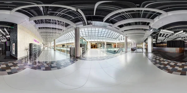 明斯克 白俄罗斯 2016年8月 全景360度角度在大厅的现代贸易中心与几个楼层 全360度无缝等距球面全景 — 图库照片