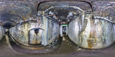 Birinci Dünya Savaşı equirectangular küresel projeksiyon, loca korku Vr içerik Kalesi'nin yıkık terk edilmiş askeri yeraltı casemates içinde tam seamless panorama 360 derece görüş açısı