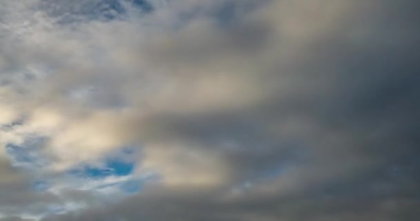 Clipe Lapso Tempo Nuvens Cinzentas Encaracoladas Até Tempestade Vento Ventoso — Vídeo de Stock