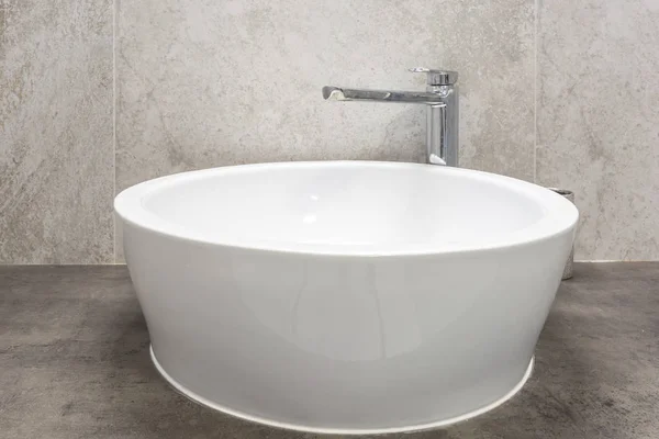 Wasserhahn Waschbecken Mit Wasserhahn Teuren Dachboden Badezimmer — Stockfoto