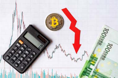 kârsız yatırım sanal para bitcoin amortisman. Kırmızı ok, gümüş bitcoin ve euro banknot kağıdı forex grafik dizin arka plan üzerinde aşağı in. Cryptocurrency amortisman kavramı.