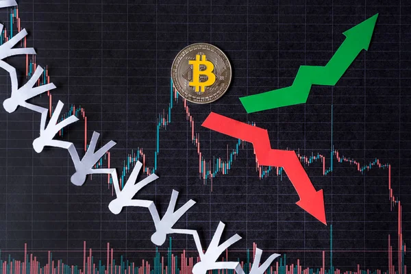 Fluctuations and forecasting of exchange rates of virtual money bitcoin. Red and green arrows with golden Bitcoin ladder on black paper forex chart background with paper crowd. Cryptocurrency concept. — Stock Photo, Image