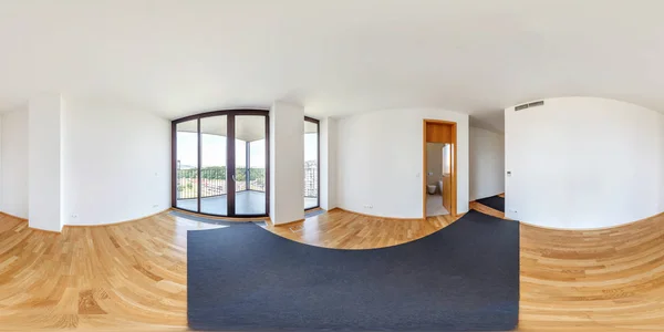 360 panoráma nyílik a modern fehér üres tetőtéri lakás, nappali szoba Hall, teljes varrat nélküli hdri 360 fokos szög megtekintése panoráma a equirectangular gömb alakú ekvidisztáns vetület. VR tartalommal — Stock Fotó