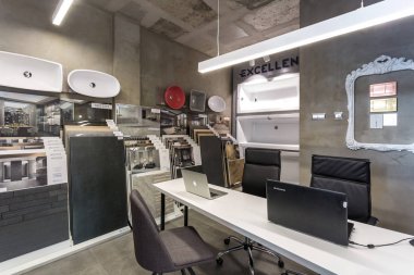 Grodno, Belarus-Aralık, 2018: elit sıhhi tesisat Shop showroom içinde iç