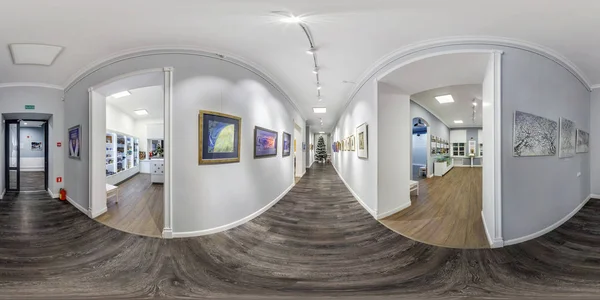 Grodno, Belarus - Aralık, 2018: tam sorunsuz küresel panorama 360 derece açılı görünüş iç Çağdaş Sanat Galerisi equirectangular projeksiyon. VR içeriği — Stok fotoğraf