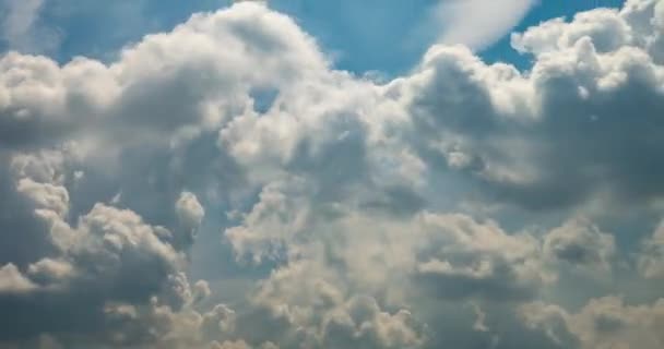 Time Lapse Clip Several Fluffy Curly Rolling Cloud Layers Windy — Stock Video
