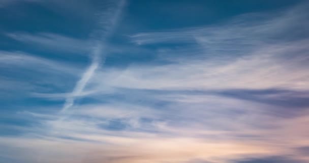 Time Lapse Clip Evening Fluffy Curly Rolling Altostratus Clouds Windy — Stock Video