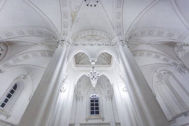 Grodno, Belarus-Temmuz 2019: büyük bir koro Yahudi Sinagogu iç eklektik unsurlar