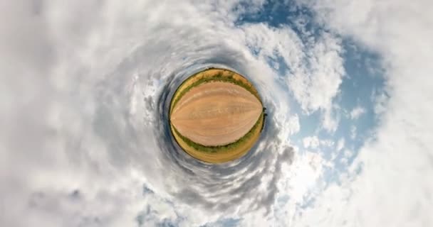 Pequeno Planeta Transformação Com Curvatura Espaço Torção Abstrata Fiação Panorama — Vídeo de Stock