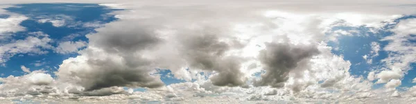 Nahtlos bewölkt blauer Himmel hdri panorama 360-Grad-Winkel-Ansicht mit Zenit und schönen Wolken für den Einsatz in 3D-Grafiken als Himmelskuppel oder bearbeiten Drohne Schuss — Stockfoto