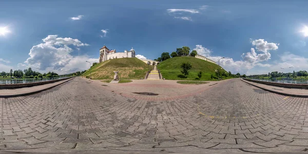 Pełna Bezszwowa Kulista Panorama Hdri 360 Promenada Widokiem Stare Miasto — Zdjęcie stockowe