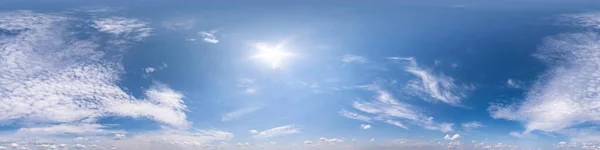 Blauwe Heldere Lucht Met Prachtige Pluizige Wolken Zonder Grond Naadloze — Stockfoto