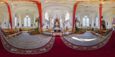 NESTANISHKI, BELARUS - Temmuz 2020: Neo gotik katolik kilisesinin içinde tam küresel, dikişsiz hdri panorama 360 derecelik açı, eş açılı projeksiyon, VR AR içeriği