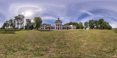 Tam kusursuz küresel hdri panorama 360 derecelik açıyla yenilenmiş kale eşdörtgen yansıması. VR AR içeriği