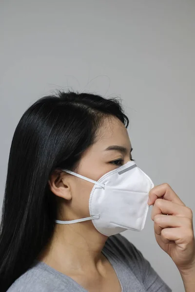 Woman Wearing Face Mask N95 Because Air Pollution City Have — Stock Photo, Image