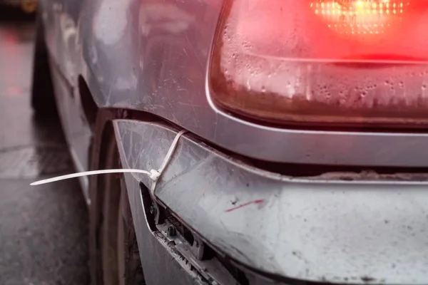 zip tie car bumper repair, flexible and creative